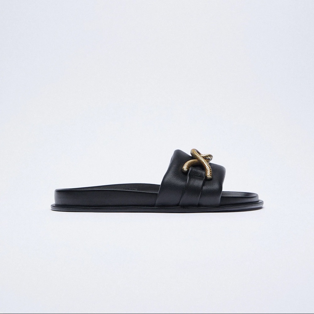 Zara Leather Flat Slides Sandals | 38 Fits 7-7.5 | Antiqued Chain Detail | NWT